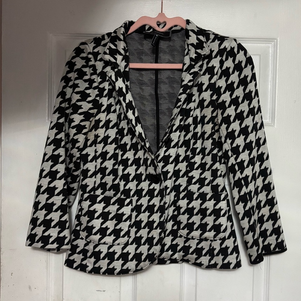 Le Chateau Women's Houndstooth Blazer Black & White - Medium